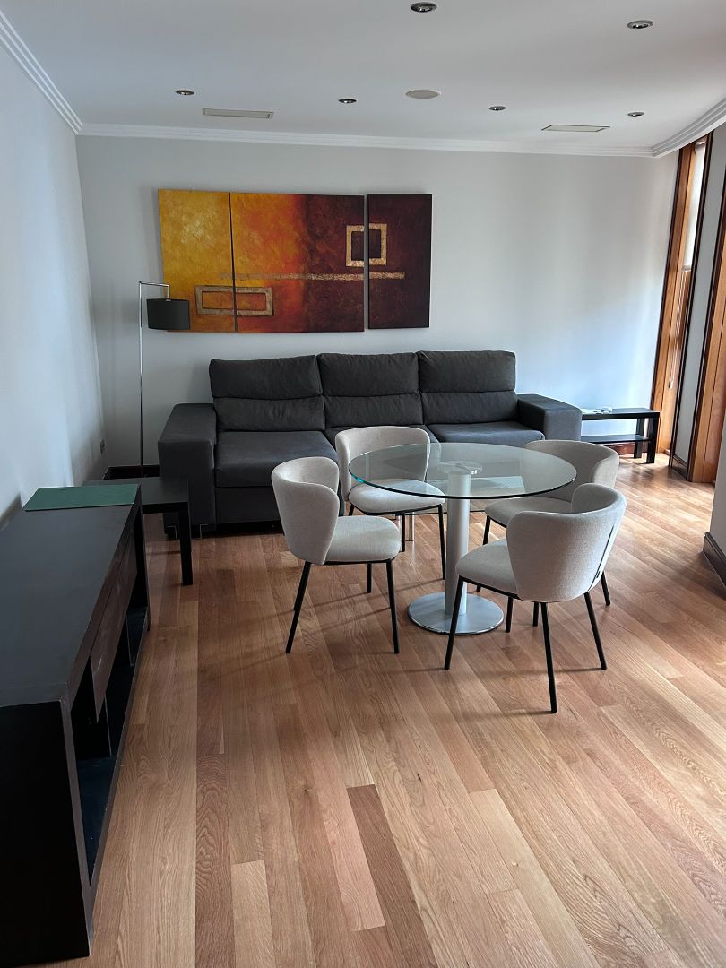 Dining room of Flat to rent in Vigo   with Heating, Parquet flooring and Storage room