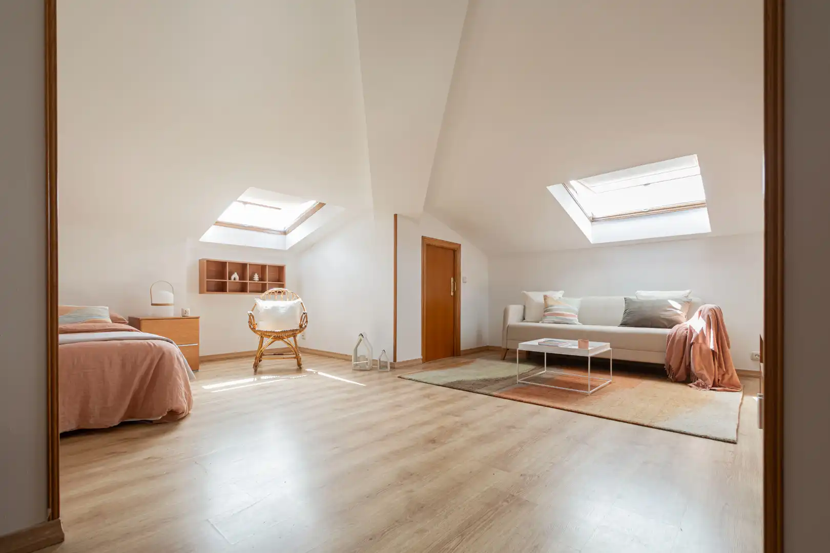 Flat with terrace for sale in Merkezabal Kalea 11
