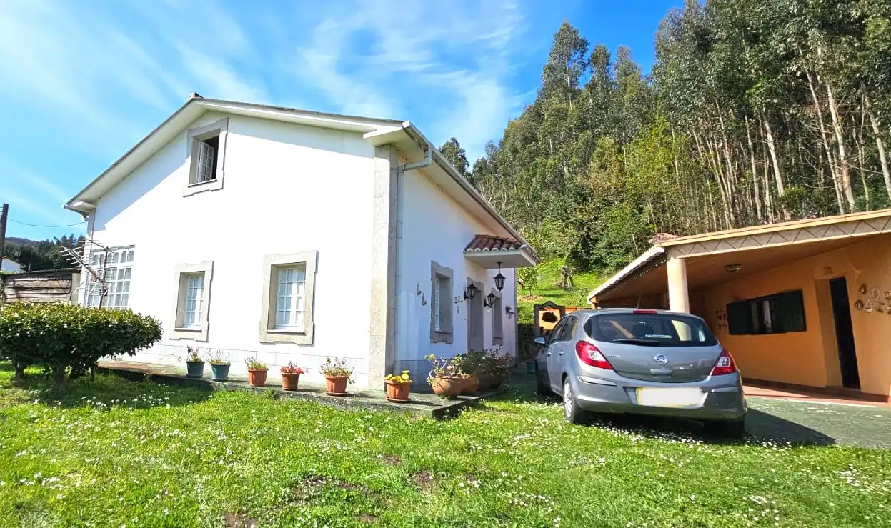 Vista exterior de Casa o xalet en venda en Narón amb Moblat