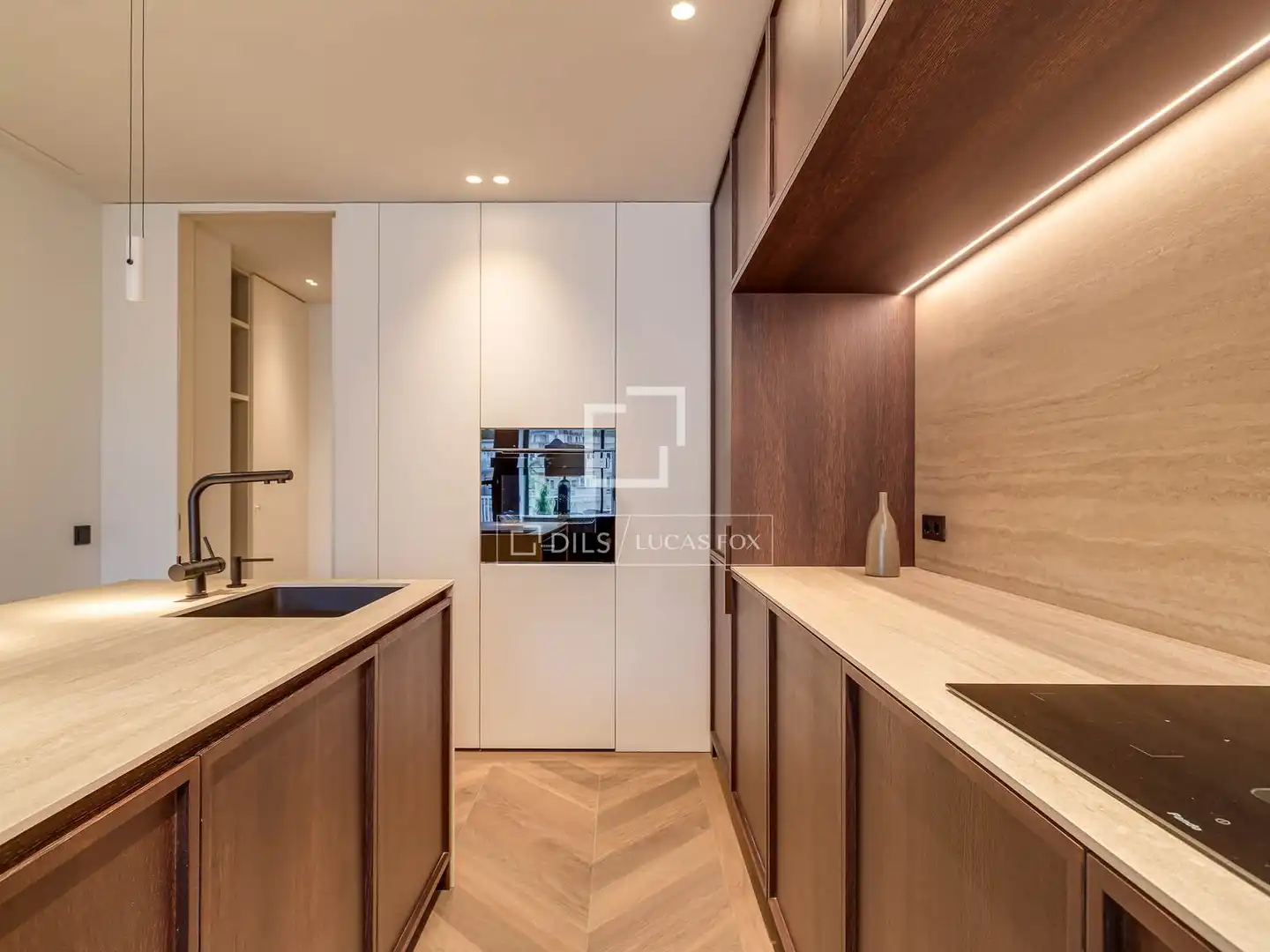Cocina de Piso en venta en Barcelona con Aire acondicionado, Amueblado y Balcón