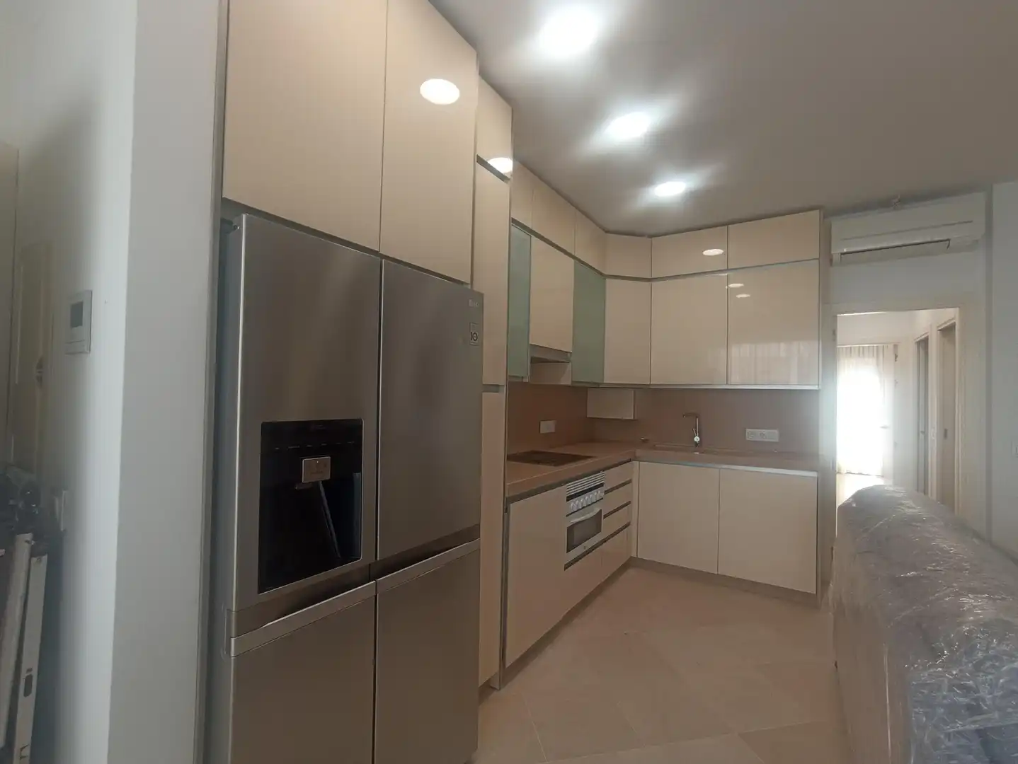Cocina de Piso en venta en Sevilla con Aire acondicionado, Trastero y Amueblado