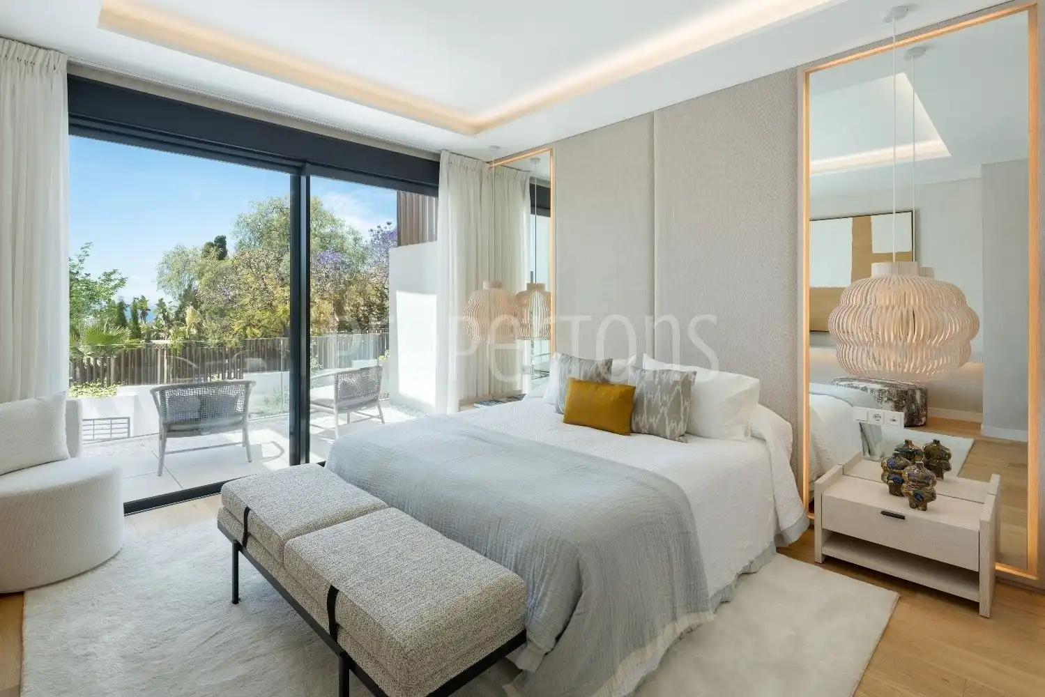 Bedroom of Detached homes for sale in Marbella