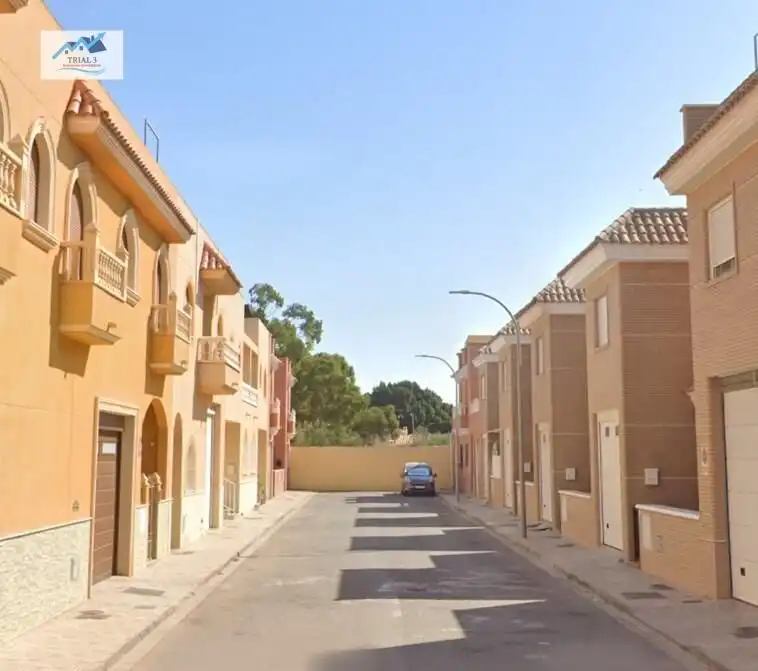 Casa a schiera in vendita a Calle TILOS LOS
