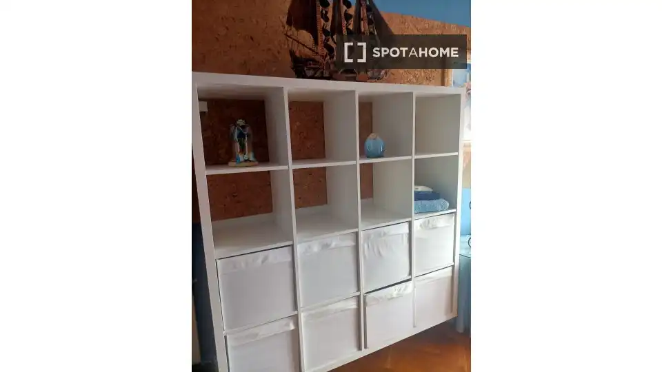 Bedroom of Flat for share in Abrera  with Air Conditioner, Heating and Furnished