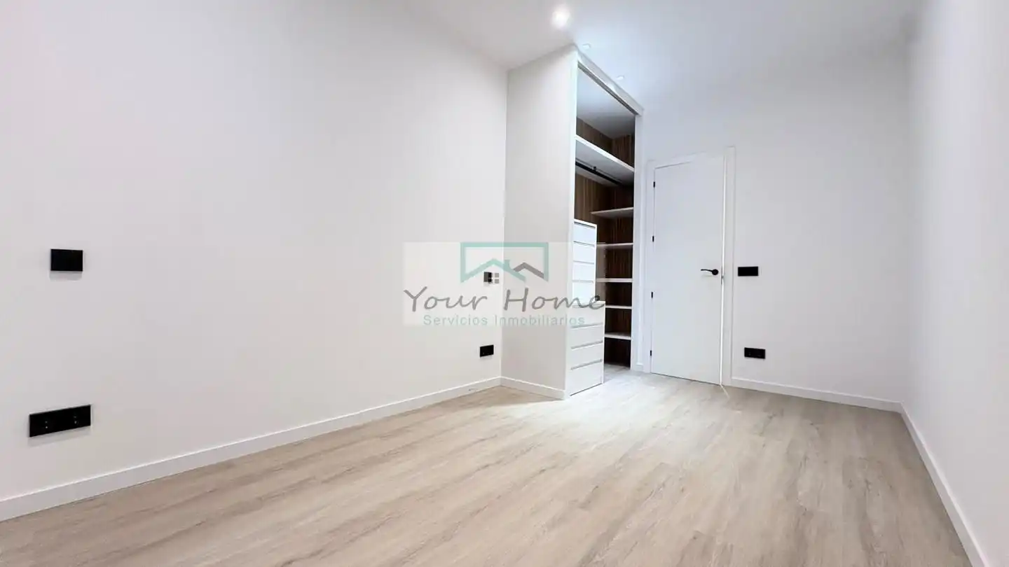 Apartament en venda en Caballería Española