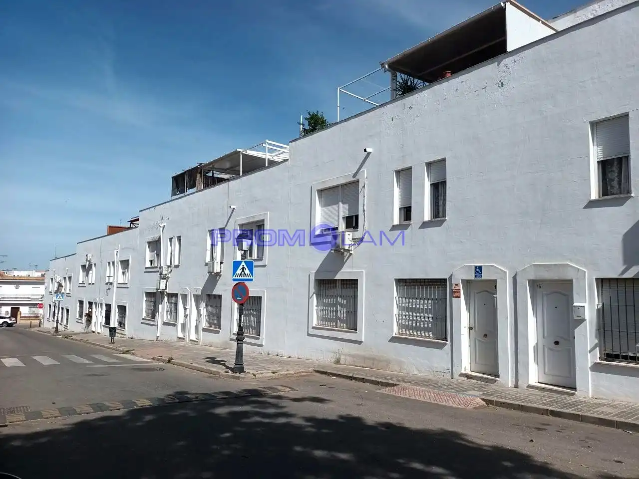 Außenansicht von Erdgeschoss zum Verkauf in Sanlúcar la Mayor