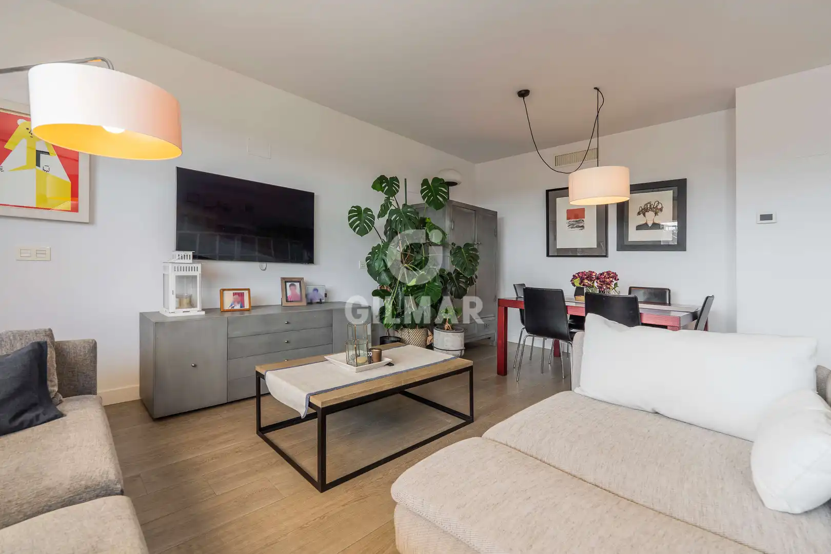 Living room of Duplexes for sale in Madrid  with Heating, Private garden and Storage room