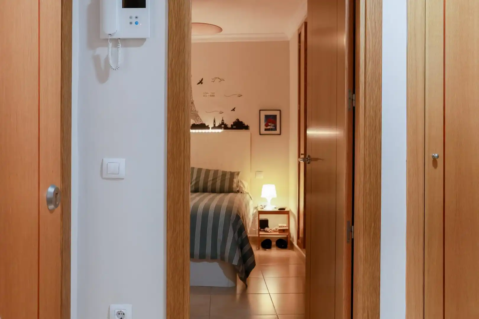Habitación de Planta baja en venta en Málaga con Aire acondicionado, Calefacción y Alarma