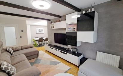 Living room of Flat for sale in Bilbao 