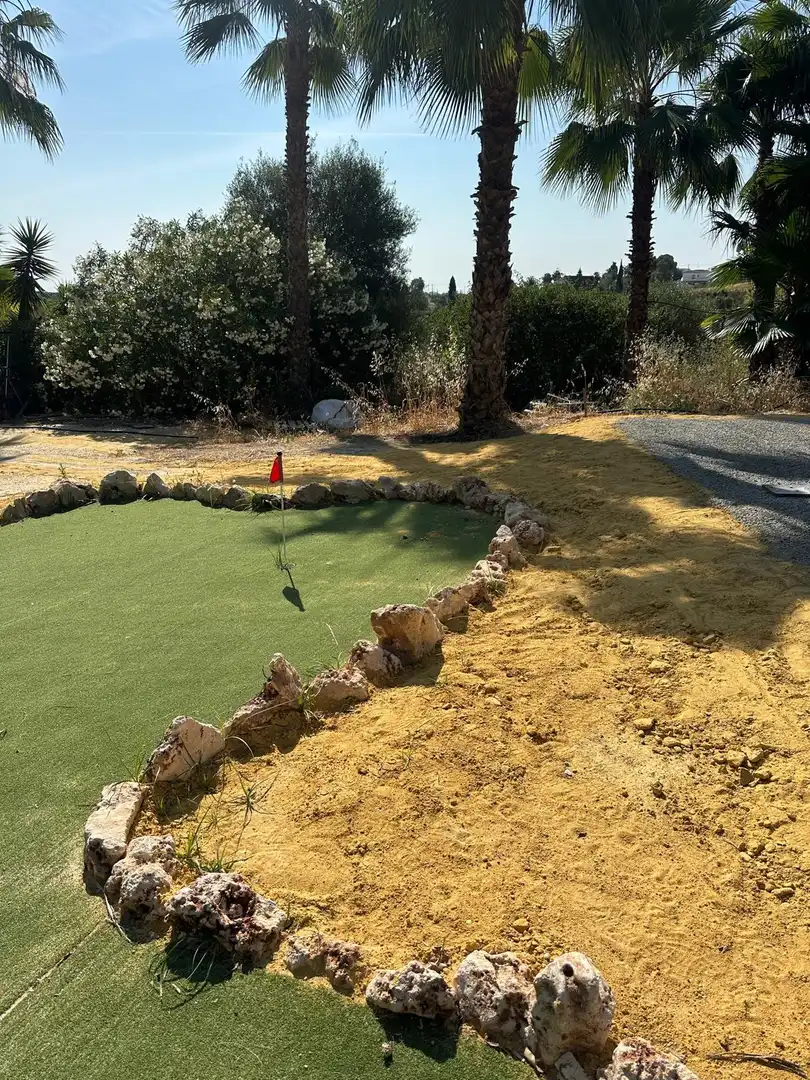 Jardí de Casa o xalet en venda en Alhaurín de la Torre amb Jardí privat, Terrassa i Piscina