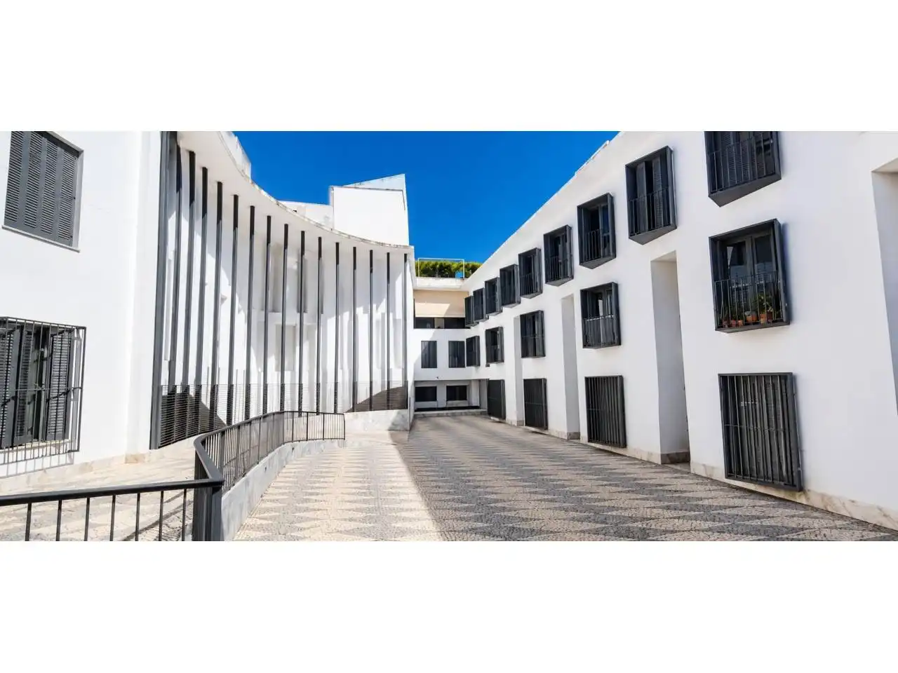 Vista exterior de Dúplex en venda en Badajoz amb Traster