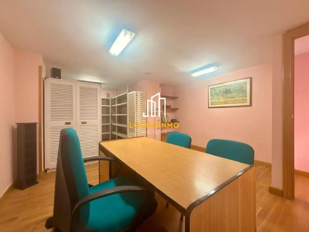 Commercial properties for sale in  Logroño  with Furnished