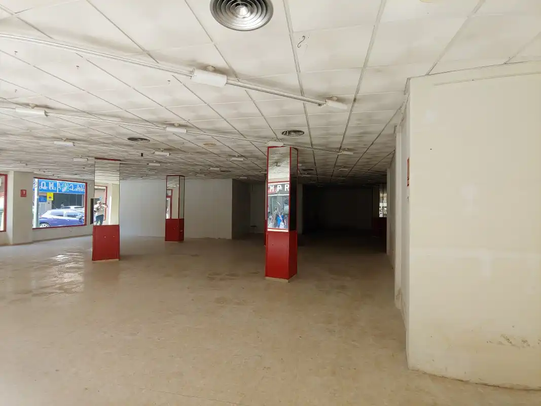 Gewerbefläche zur Miete in Carrer de Plus Ultra, imagen 12