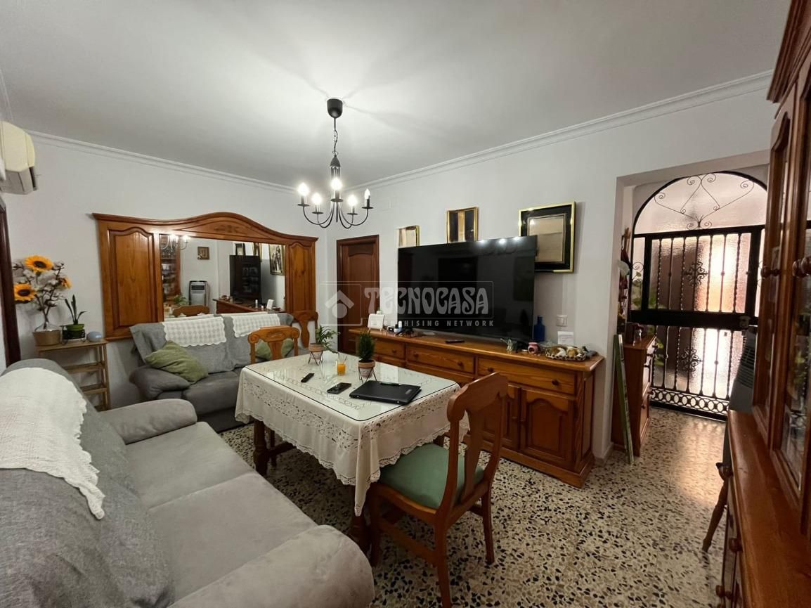 Living room of House or chalet for sale in  Sevilla Capital  with Air Conditioner