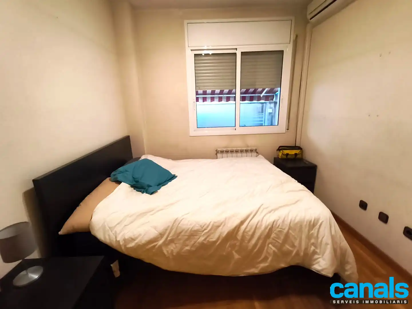 Habitación de Piso en venta en Cerdanyola del Vallès con Aire acondicionado, Calefacción y Parquet