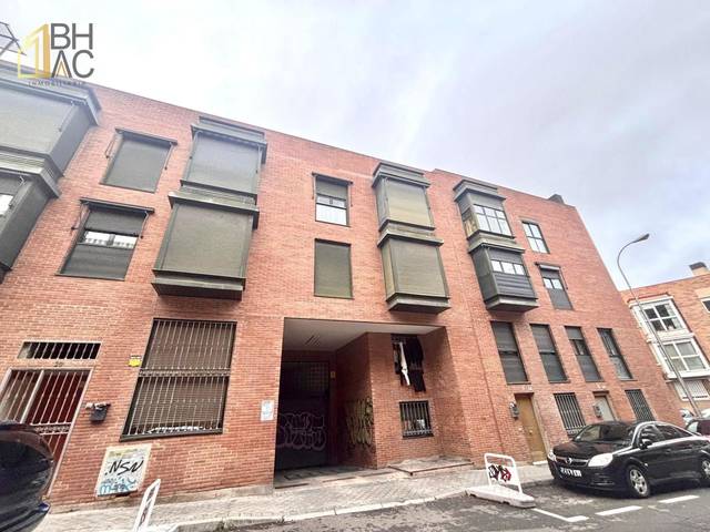 Garaje en Venta en Pedro Diez en San Isidro