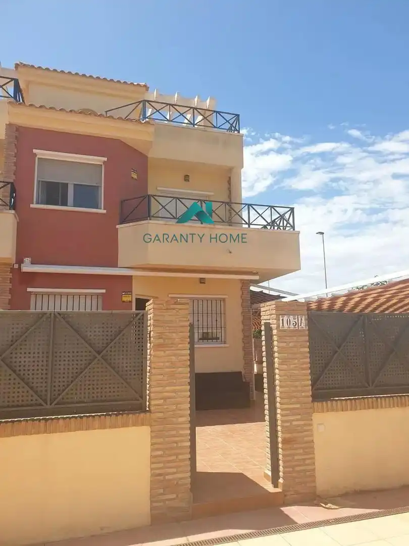 Casa pareada con terraza en venta en Pilar de la Horadada ciudad, imagen 2