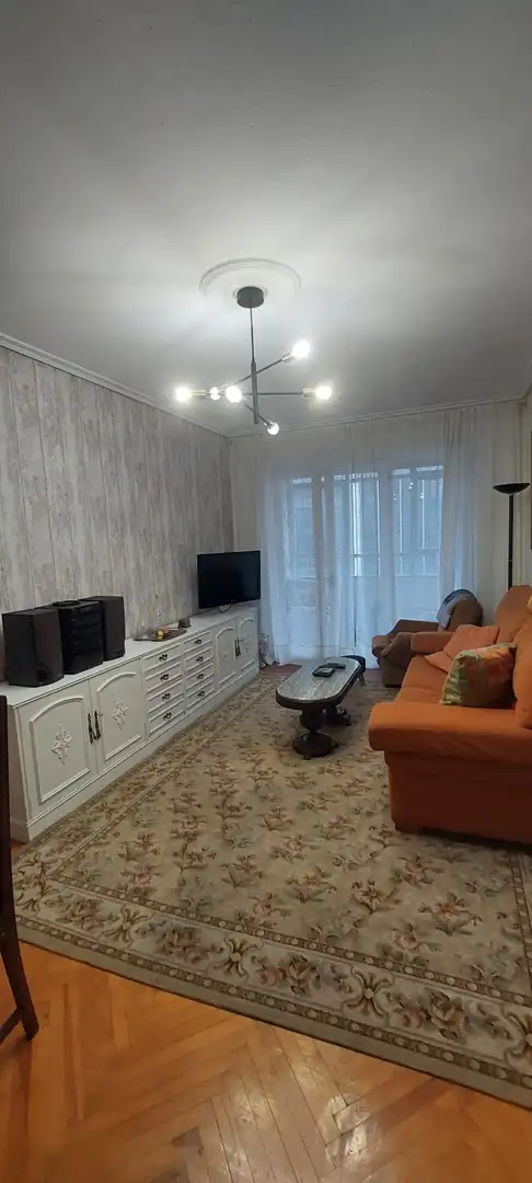 Sala de estar de Piso de alquiler en Santander con Calefacción y Amueblado