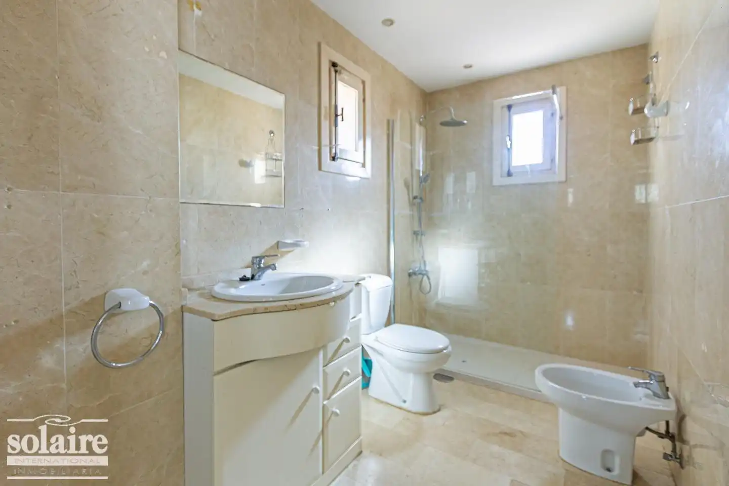 Baño de Casa o chalet en venta en Finestrat con Aire acondicionado, Jardín privado y Terraza