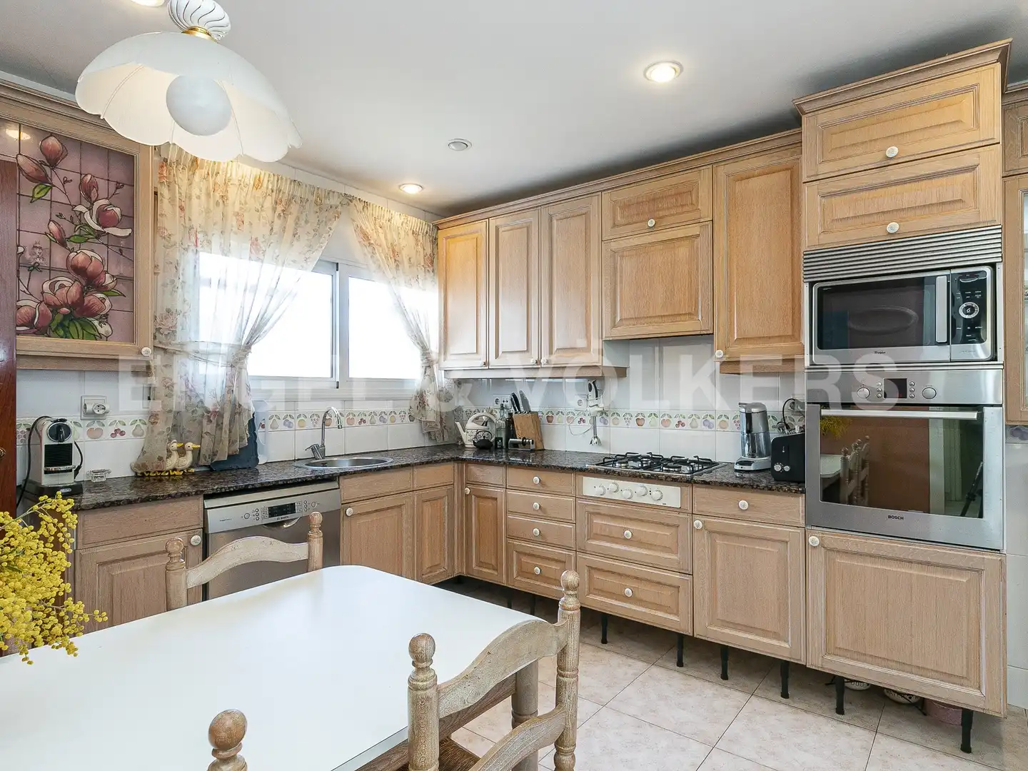 Cocina de Casa o chalet en venta en Sant Just Desvern con Aire acondicionado, Calefacción y Parquet