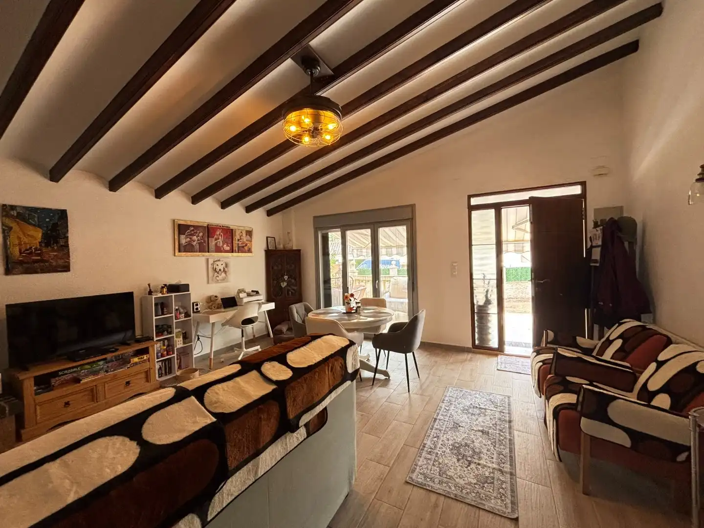 Sala d'estar de Casa o xalet en venda en Petrer amb Aire condicionat, Terrassa i Piscina