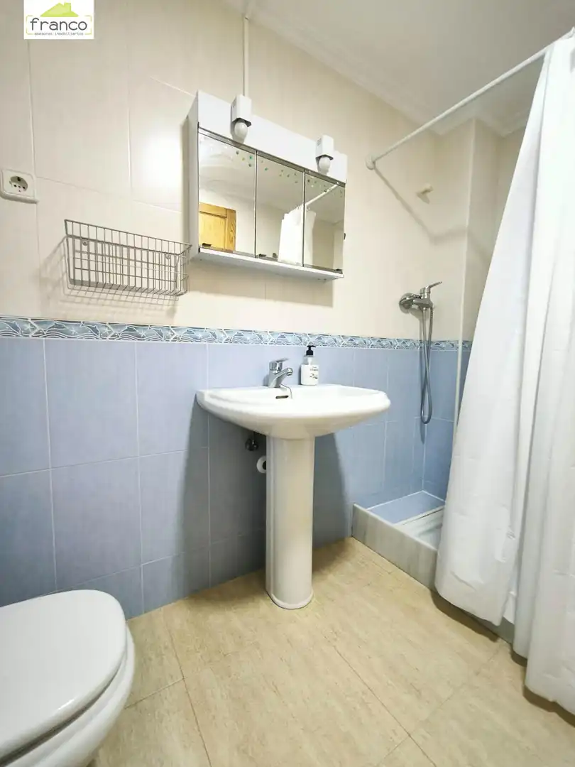 Bathroom of Flat for sale in Murcia  with Air Conditioner, Terrace and Furnished