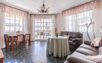Sala d'estar de Casa o xalet en venda en Salobreña amb Terrassa