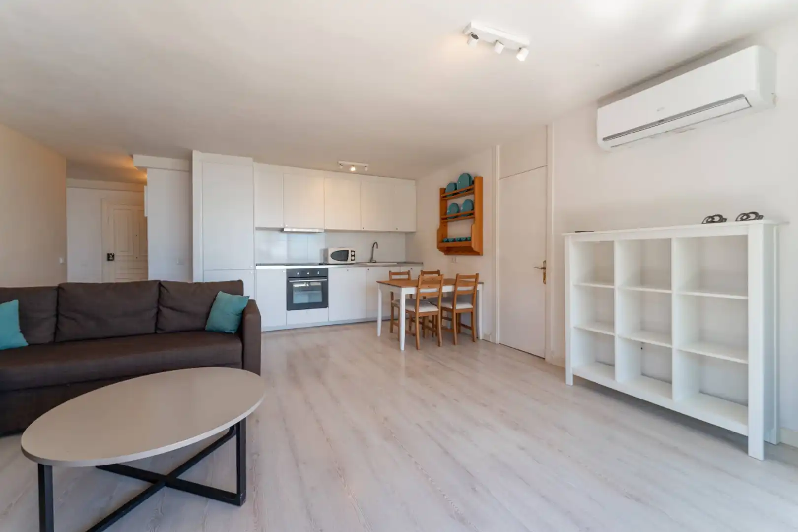 Sala de estar de Apartamento en venta en Calvià con Aire acondicionado, Calefacción y Amueblado