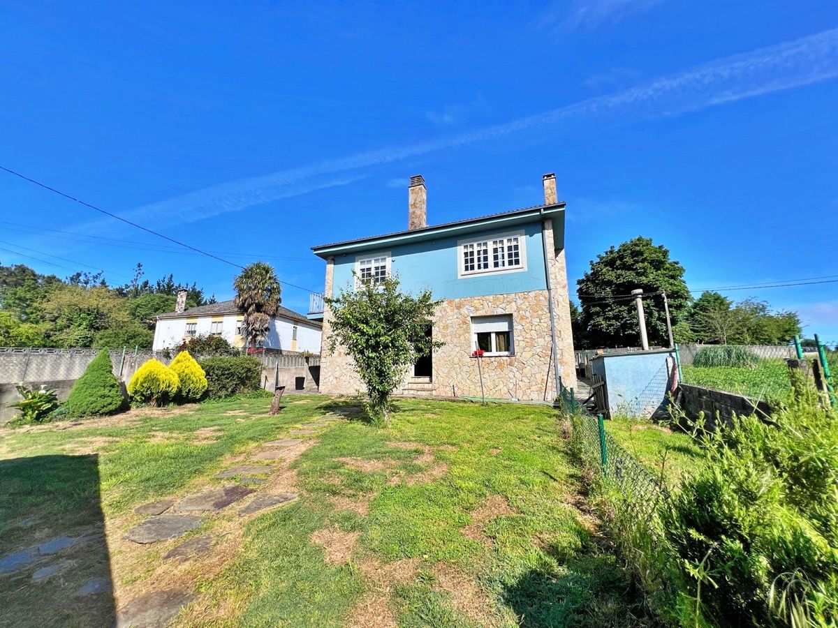 Vista exterior de Casa o chalet en venta en Lugo Capital con Calefacción, Jardín privado y Amueblado