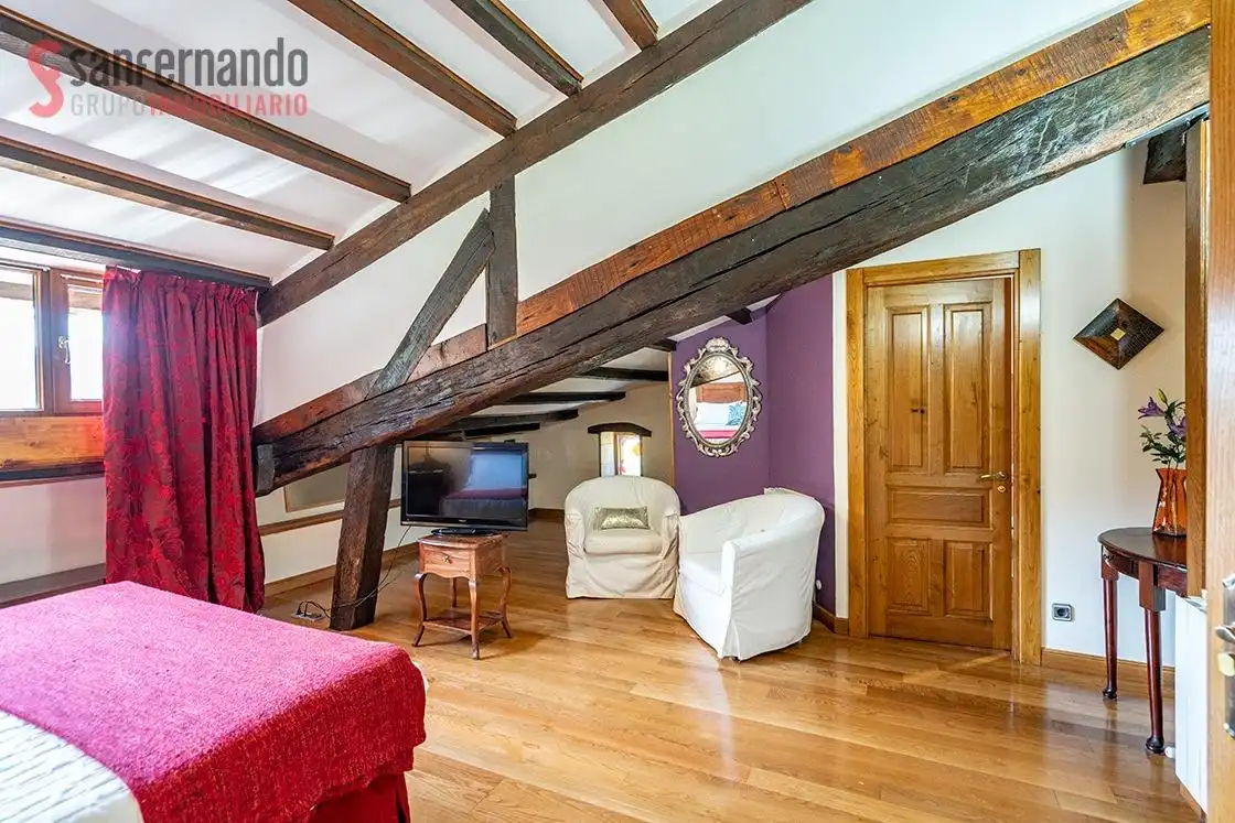 Sala de estar de Finca rústica en venta en Val de San Vicente  con Calefacción