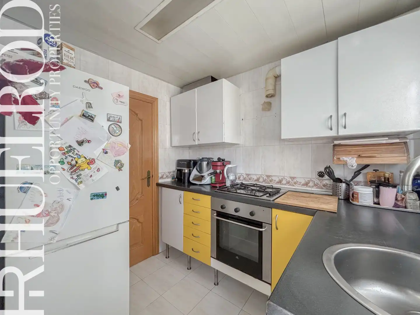 Cocina de Piso en venta en Santa Coloma de Gramenet con Calefacción, Parquet y Amueblado