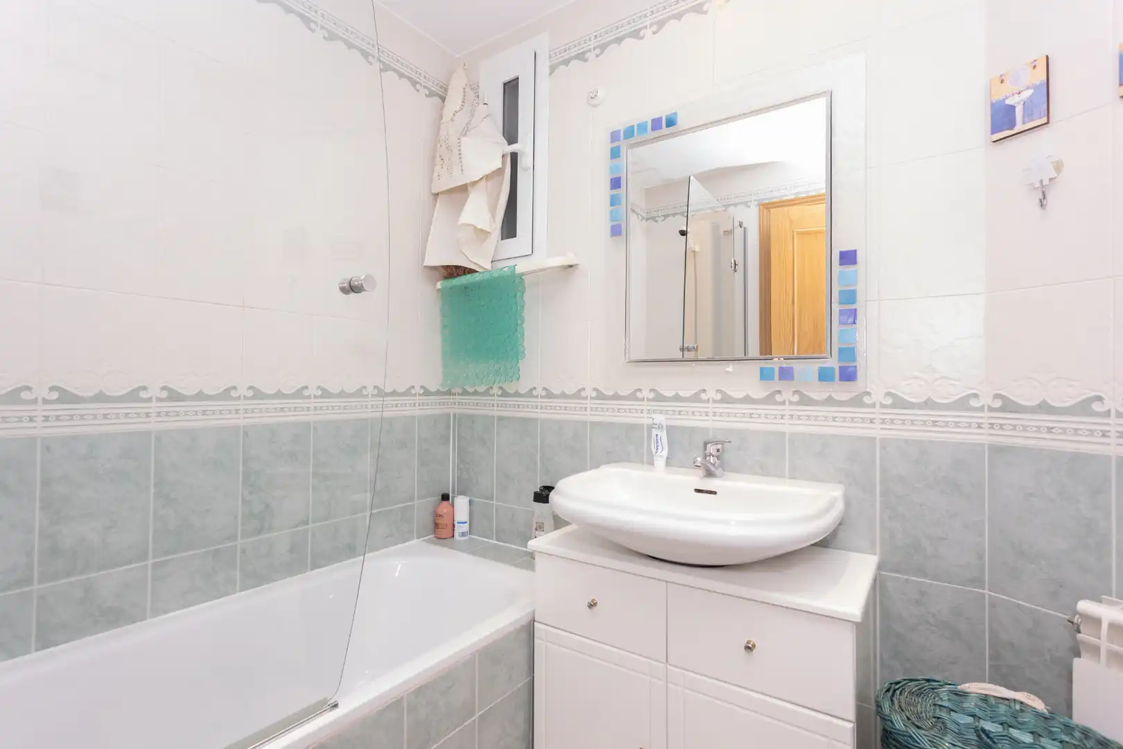 Bathroom of Flat for sale in Majadahonda  with Heating, Terrace and Storage room