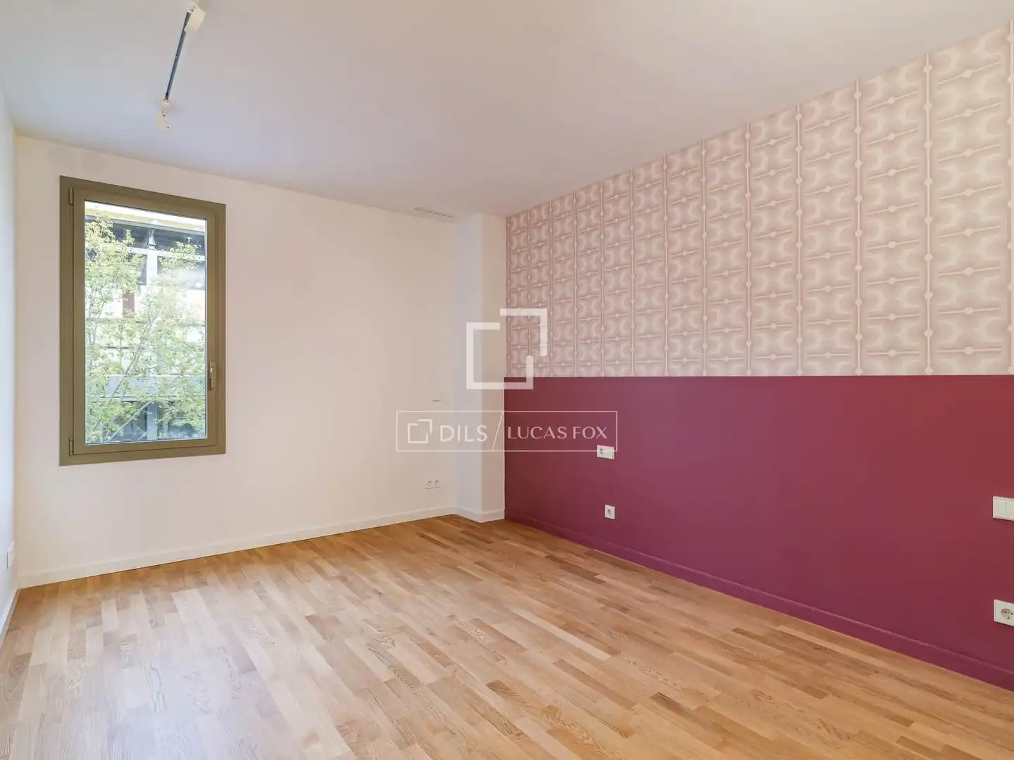 Schlafzimmer von Wohnung zum Verkauf in Barcelona mit Heizung, Terrasse und Abstellraum