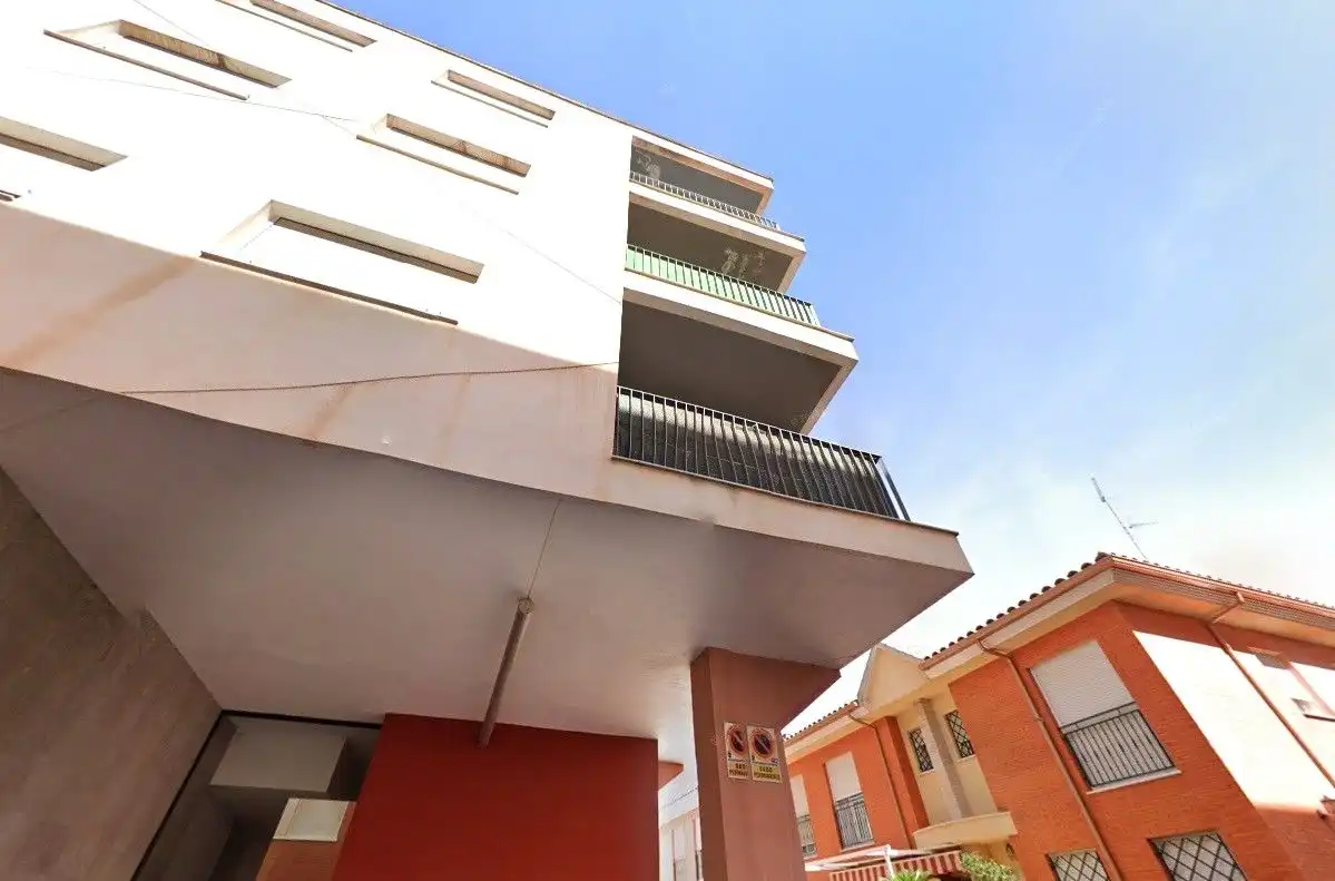Vista exterior de Garatge en venda en Beniel