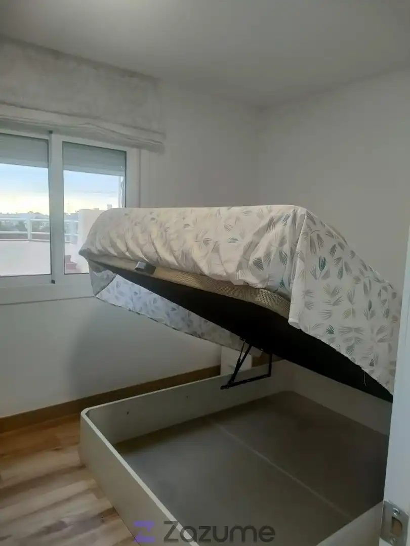 Bedroom of Attic for rent in Sant Boi de Llobregat  with Air Conditioner, Heating and Parquet flooring