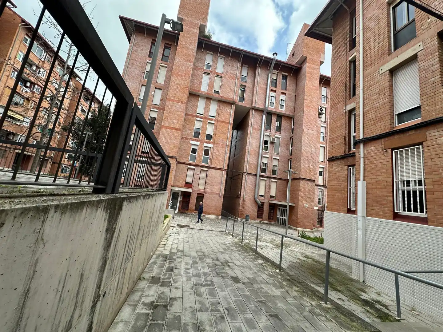 Vista exterior de Pis en venda en Sabadell