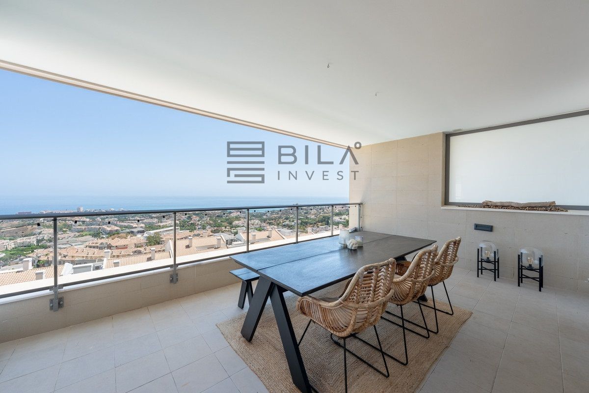 Terrace of Flat for sale in Benalmádena  with Air Conditioner, Swimming Pool and Furnished