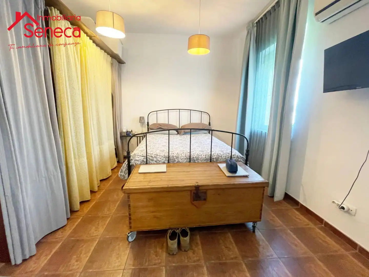 Piso en venta en JULIO PELLICER, Ciudad Jardín - Zoco