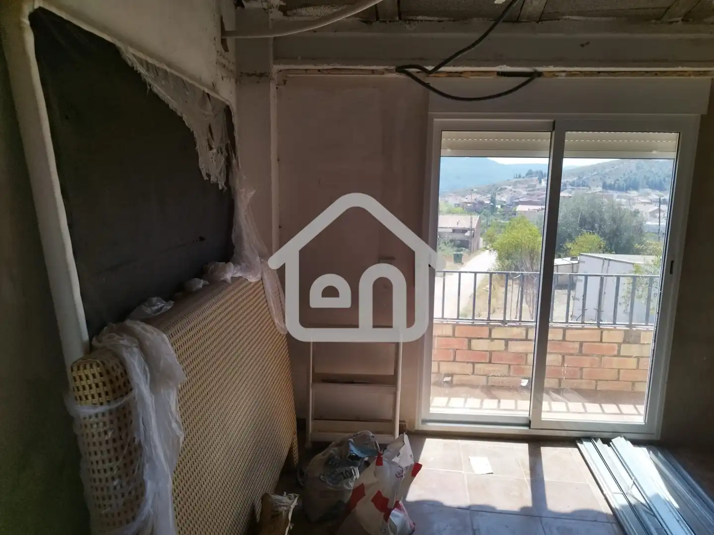 Terrassa de Casa o xalet en venda en Chera amb Balcó