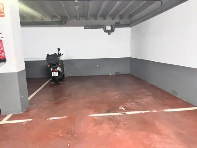 Parkplatz von Wohnung zum Verkauf in Gijón  mit Heizung, Parkett und Terrasse