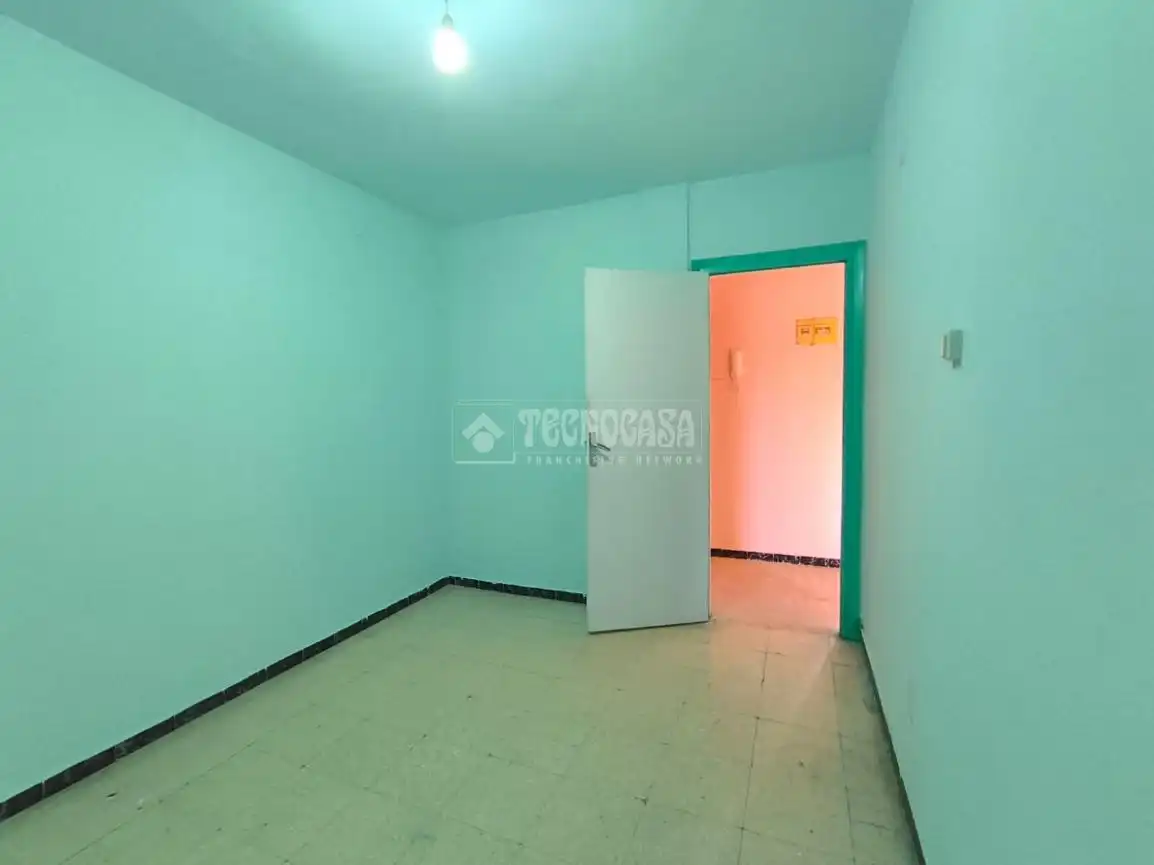 Habitación de Piso en venta en Huelva con Balcón