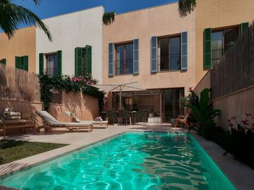Doppelhaushälfte mit Pool zum Verkauf in Campos poble