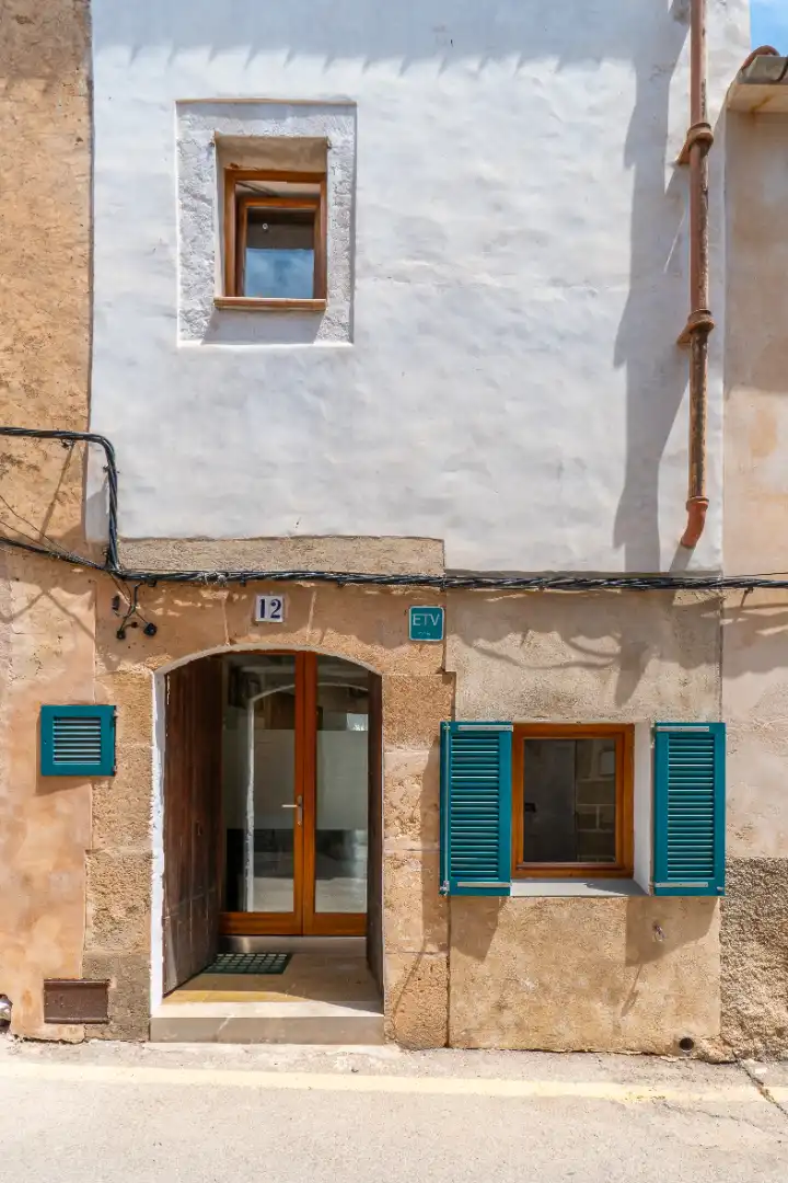Außenansicht von Einfamilien-Reihenhaus zur Miete in Artà mit Klimaanlage, Heizung und Terrasse