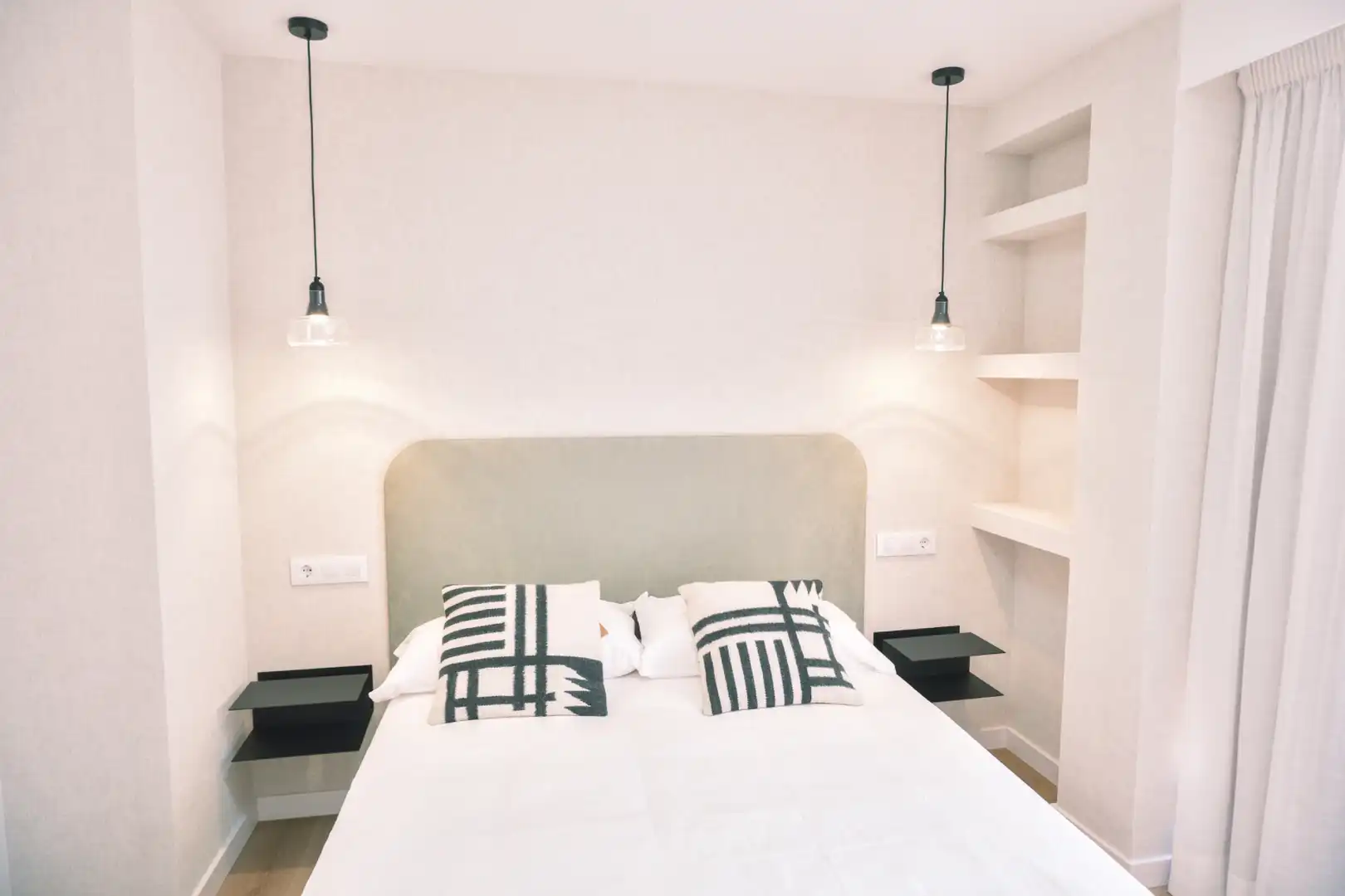 Habitación de Apartamento en venta en Vilagarcía de Arousa con Calefacción, Amueblado y Horno
