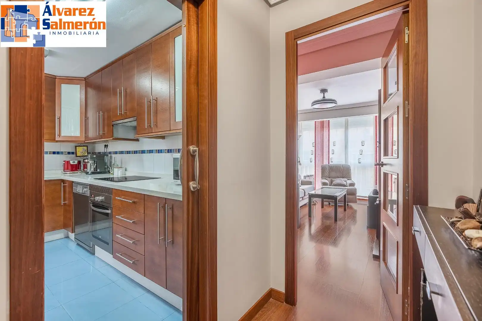 Kitchen of Flat for sale in Ronda