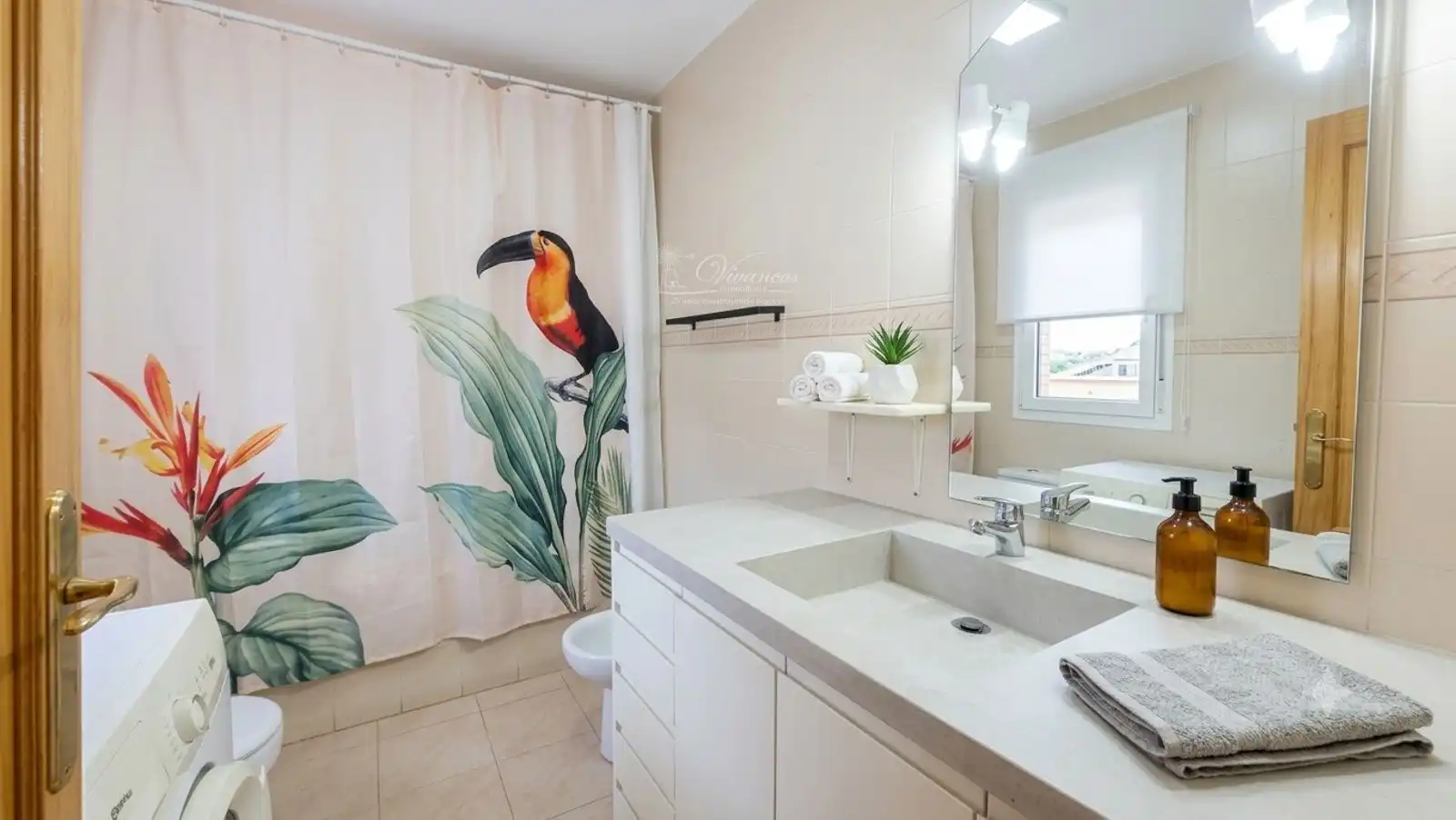 Bathroom of Houses for rent in Santa Eugènia  with Air Conditioner and Swimming Pool