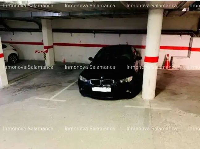 Parking de Dúplex de alquiler en Salamanca con Calefacción y Amueblado