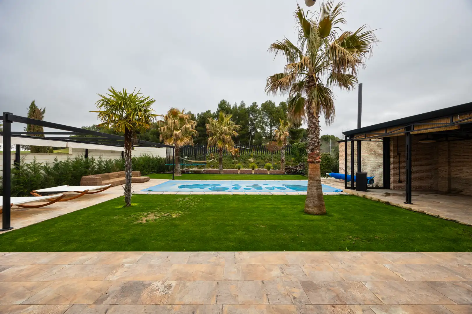 Piscina de Casa o chalet en venta en Layos con Aire acondicionado, Calefacción y Jardín privado