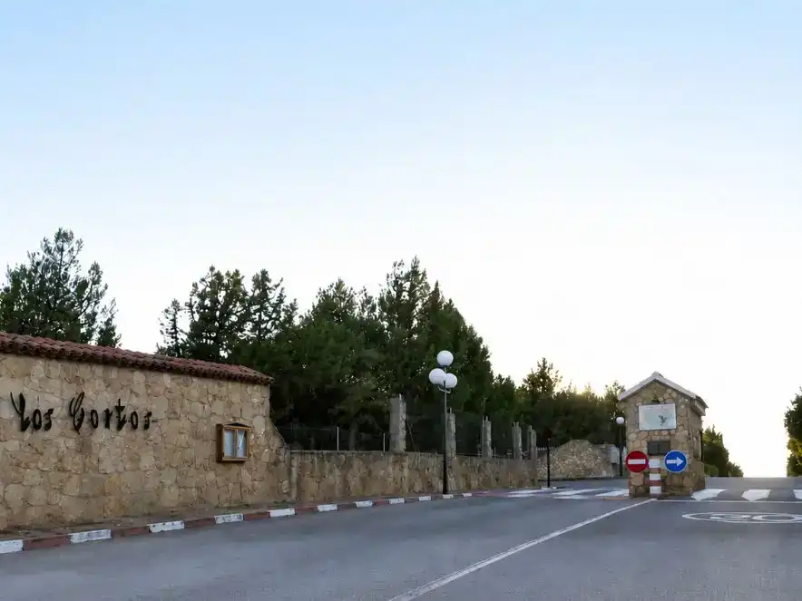 Vista exterior de Casa o xalet en venda en Duruelo amb Piscina