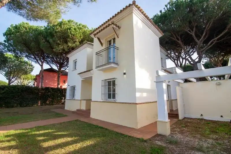 Exterior view of Houses for sale in Chiclana de la Frontera  with Air Conditioner, Private garden and Storage room